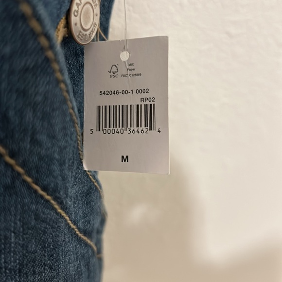 NWT | GAP classic shorts overalls | Size M - Picture 4 of 14